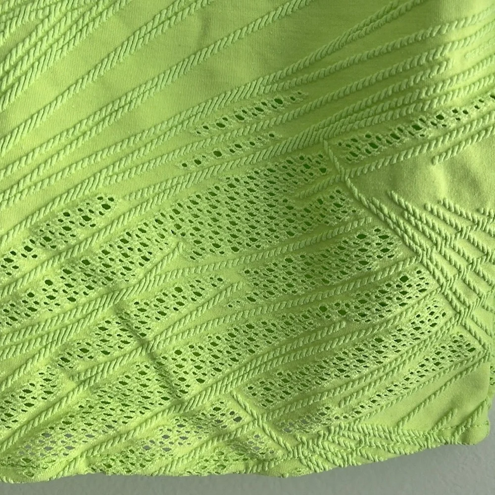Onzie crop top size S/M - lime green - Picture 10 of 14